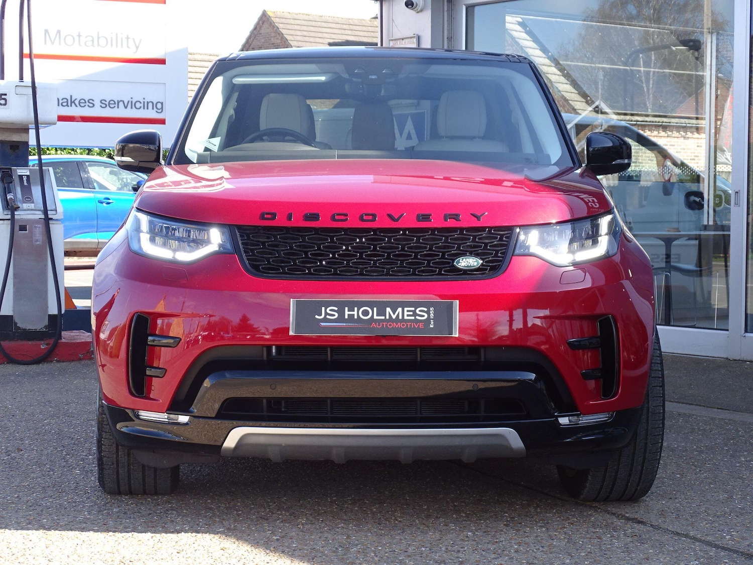 Used Land Rover Discovery 2017 for sale - 77925508: Photo 2