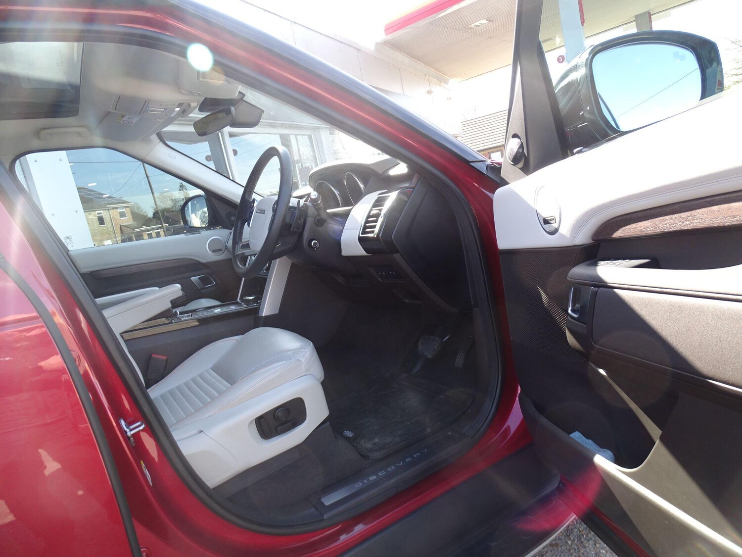 Used Land Rover Discovery 2017 for sale - 77925508: Photo 46