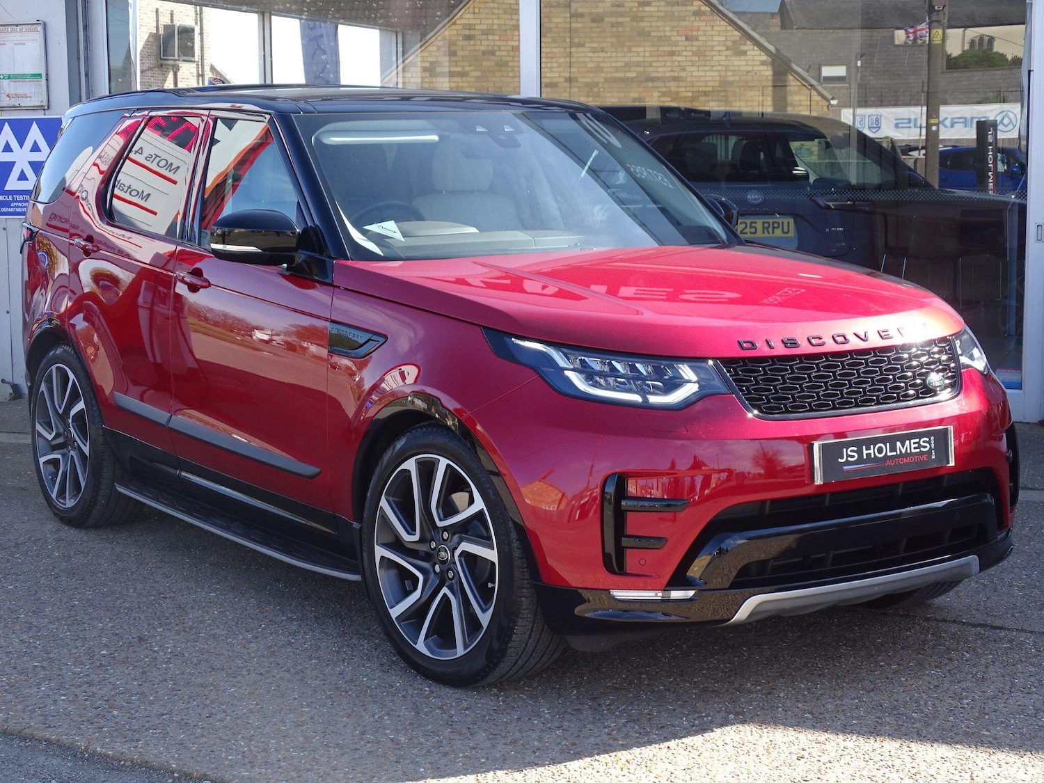 Used Land Rover Discovery 2017 for sale - 77925508: Photo 5
