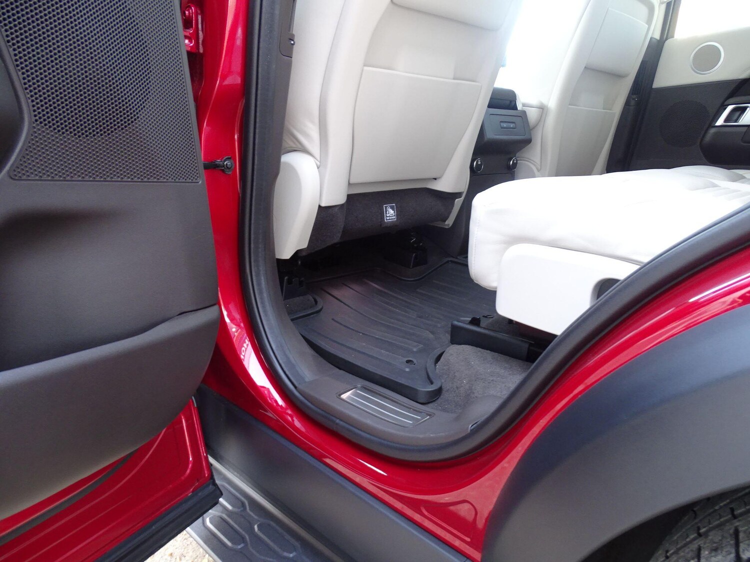 Used Land Rover Discovery 2017 for sale - 77925508: Photo 53