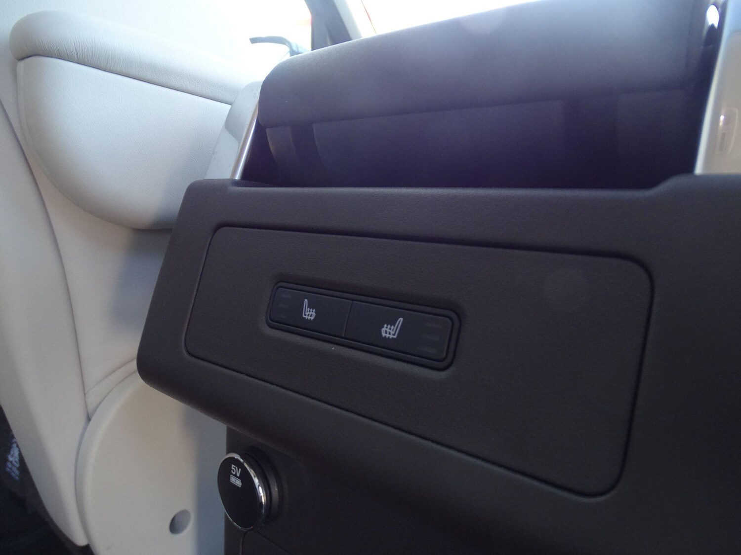 Used Land Rover Discovery 2017 for sale - 77925508: Photo 54