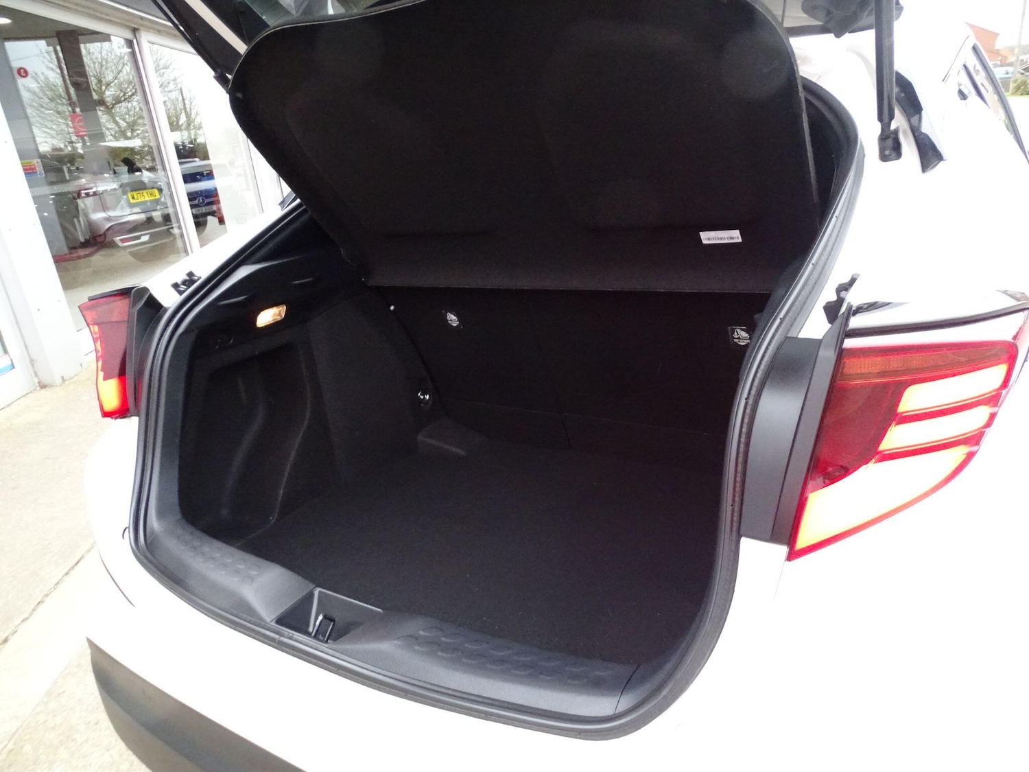 Used Toyota C-HR 2020 for sale - 78006929: Photo 28