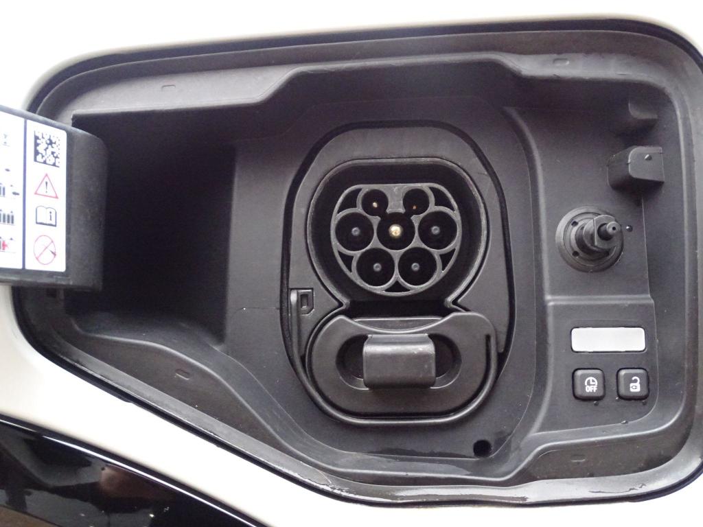 Used Renault Megane E Tech 2023 for sale - 77045494: Photo 23