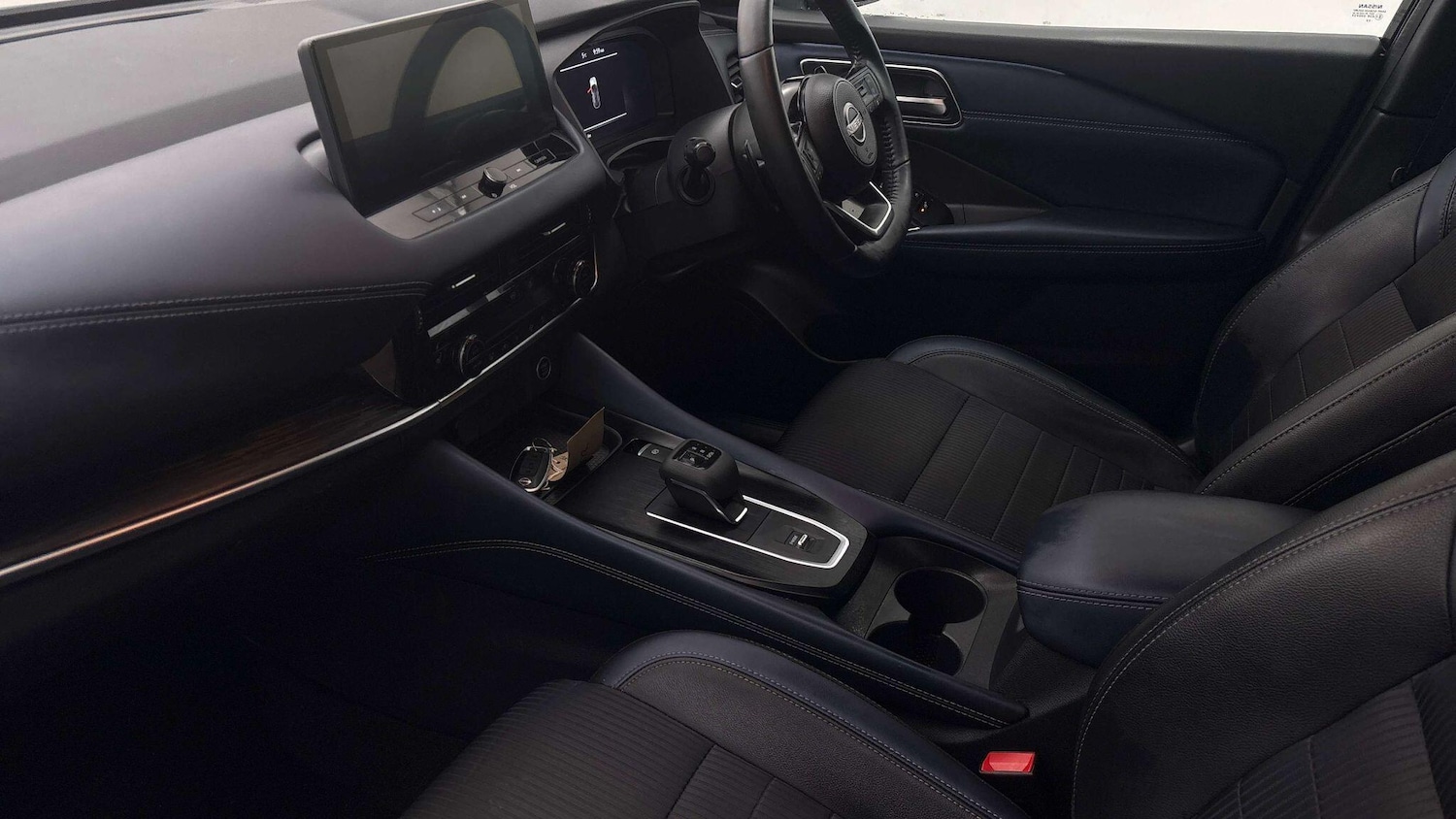 Used Nissan Qashqai 2022 for sale - 77510692: Photo 2