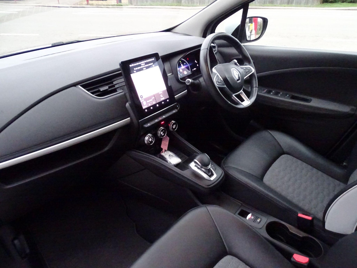 Used Renault Zoe 2022 for sale - 77378191: Photo 23