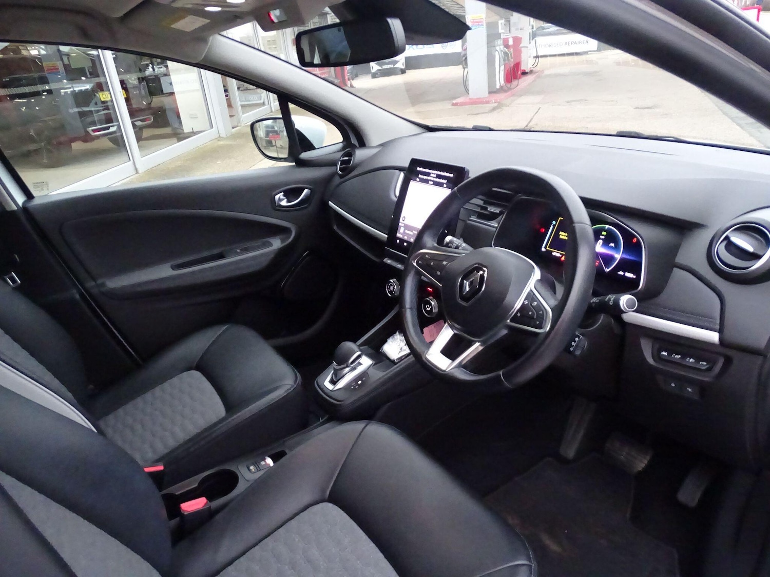 Used Renault Zoe 2022 for sale - 77378191: Photo 24