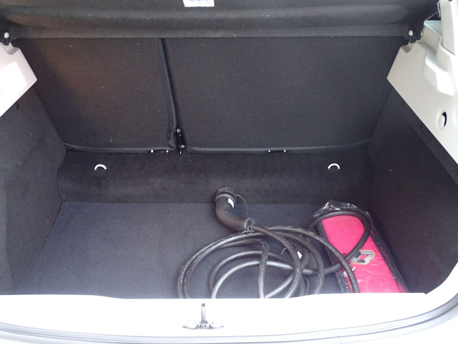 Used Renault Zoe 2022 for sale - 77378191: Photo 36