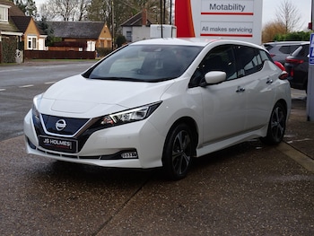 Used Nissan Leaf 2021 for sale - 77378192: Photo