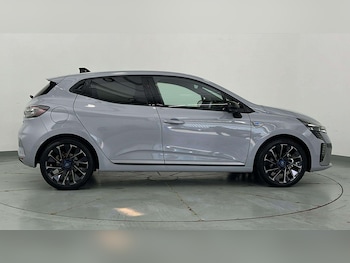 Used Renault Clio 2024 for sale - 79093784: Photo