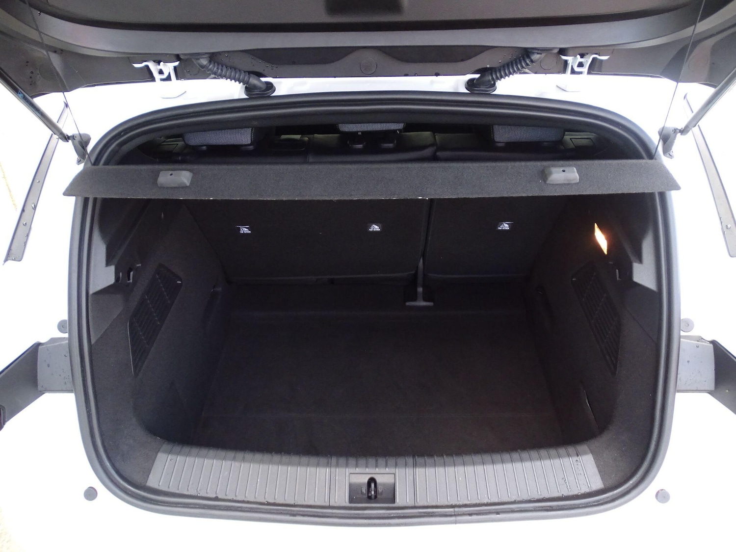 Used Renault Megane E Tech 2023 for sale - 77378184: Photo 34