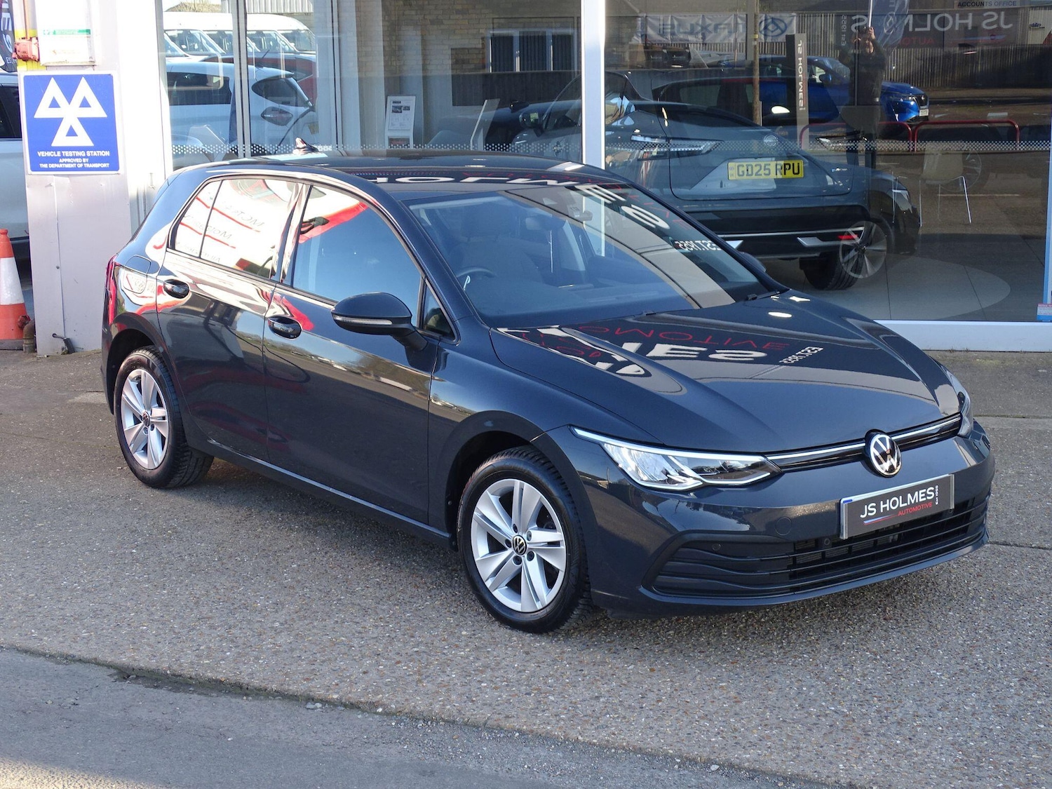 Used Volkswagen Golf for sale - 77940536: Photo 2