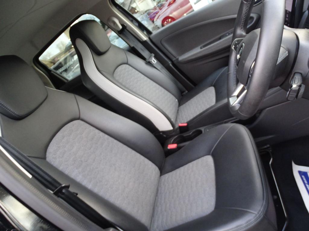 Used Renault Zoe 2021 for sale - 77045459: Photo 18