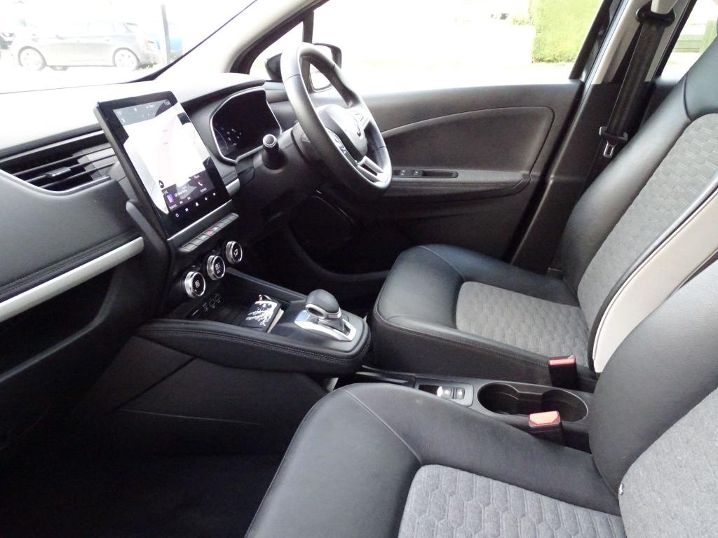 Used Renault Zoe 2021 for sale - 77045459: Photo 38