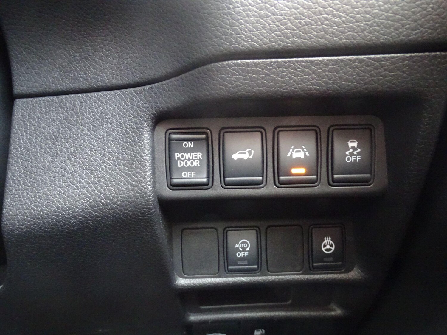 Used Nissan X-Trail 2018 for sale - 77838680: Photo 33