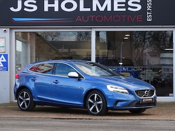 Used Volvo V40 2018 for sale - 77378207: Photo