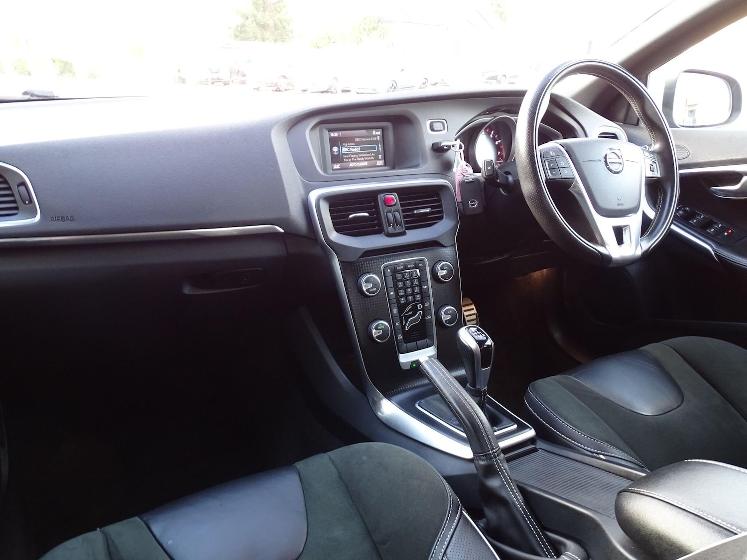 Used Volvo V40 2018 for sale - 77378207: Photo 20