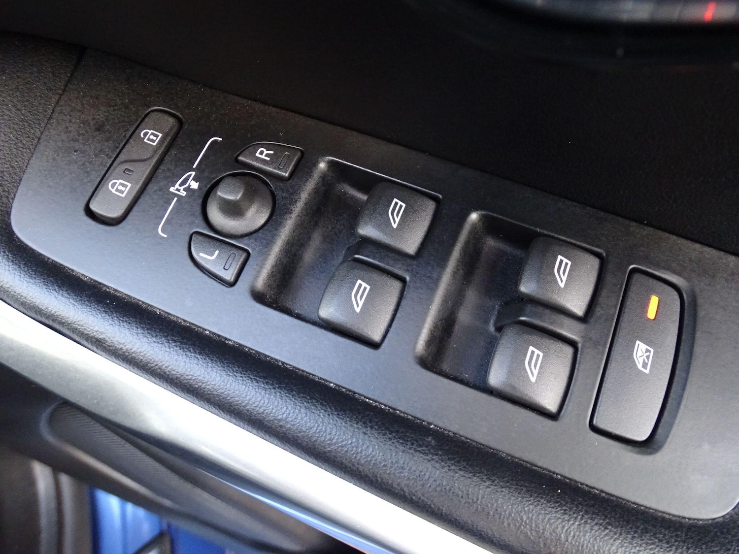 Used Volvo V40 2018 for sale - 77378207: Photo 26