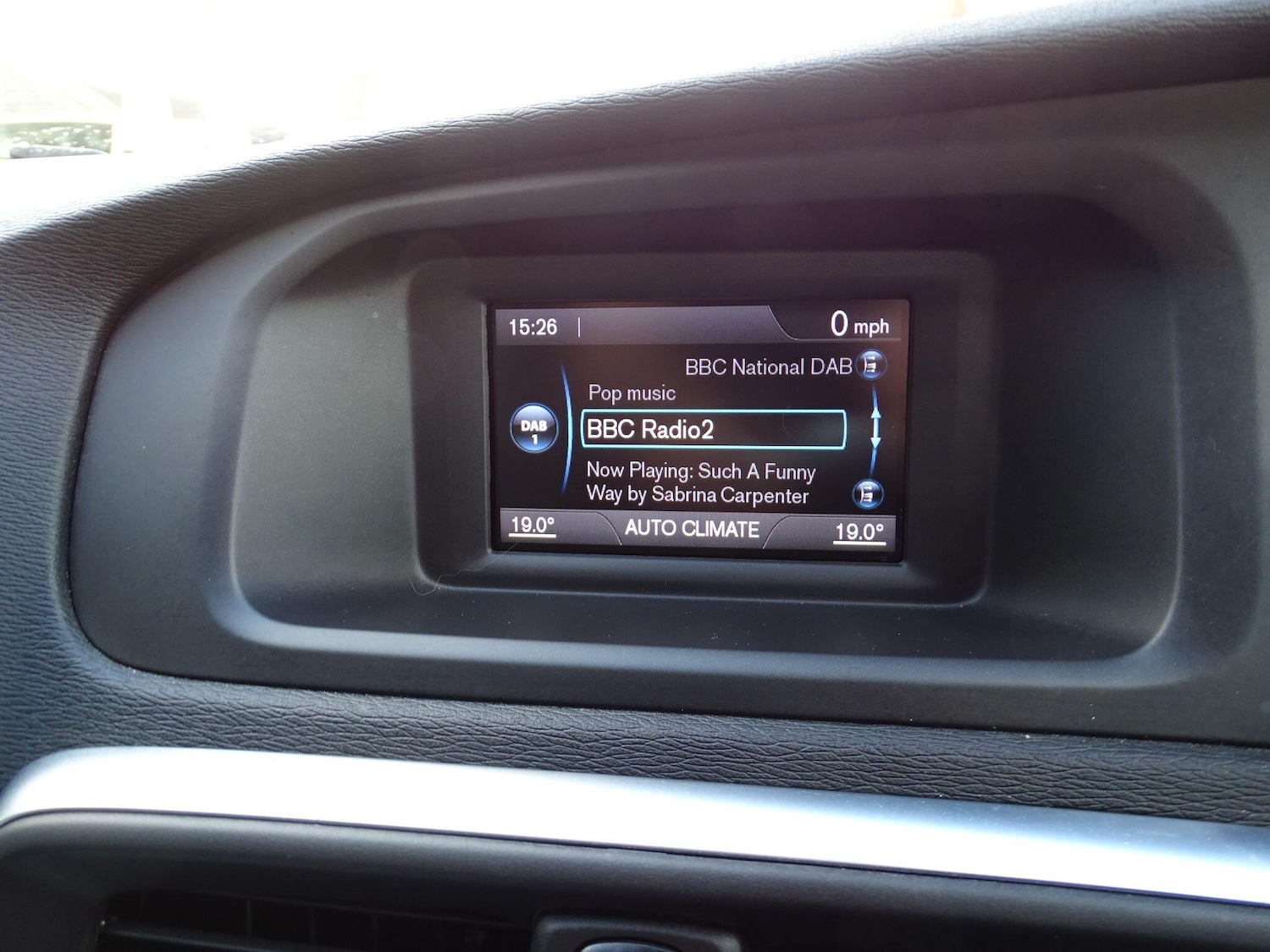 Used Volvo V40 2018 for sale - 77378207: Photo 31