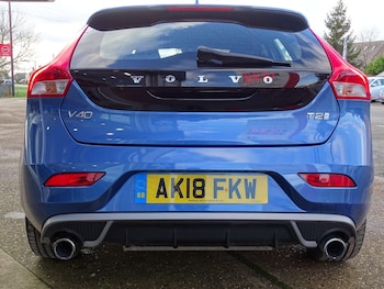 Used Volvo V40 2018 for sale - 77378207: Photo