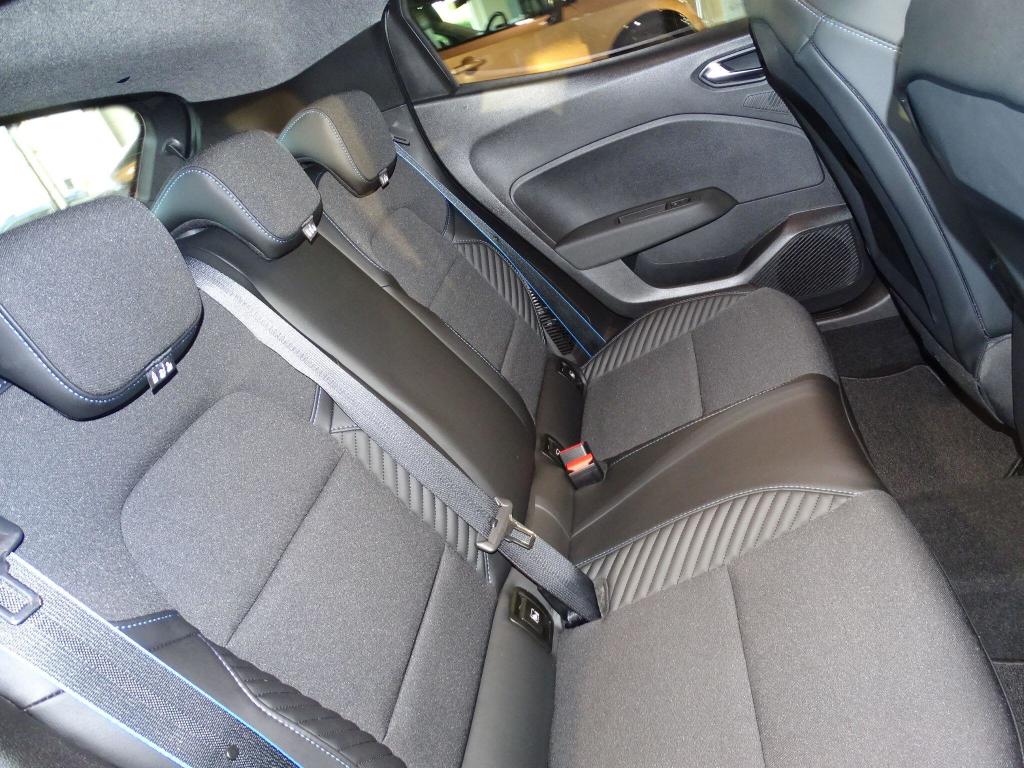 Used Renault Clio 2023 for sale - 77045461: Photo 17