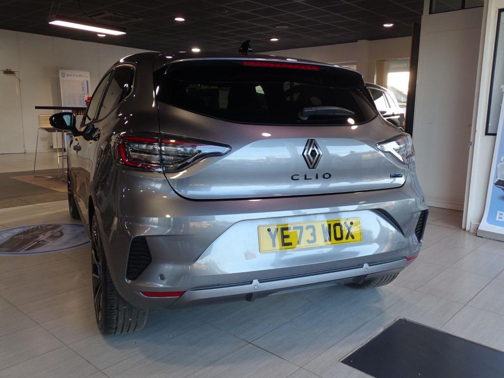 Used Renault Clio 2023 for sale - 77045461: Photo 9