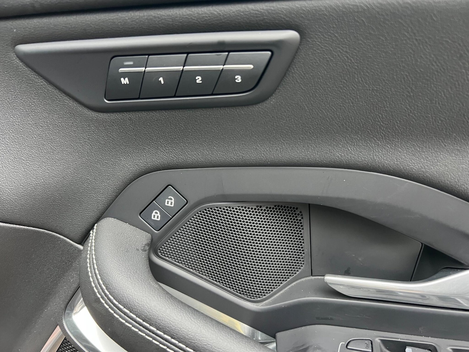 Used Jaguar E-Pace 2024 for sale - 77306065: Photo 21