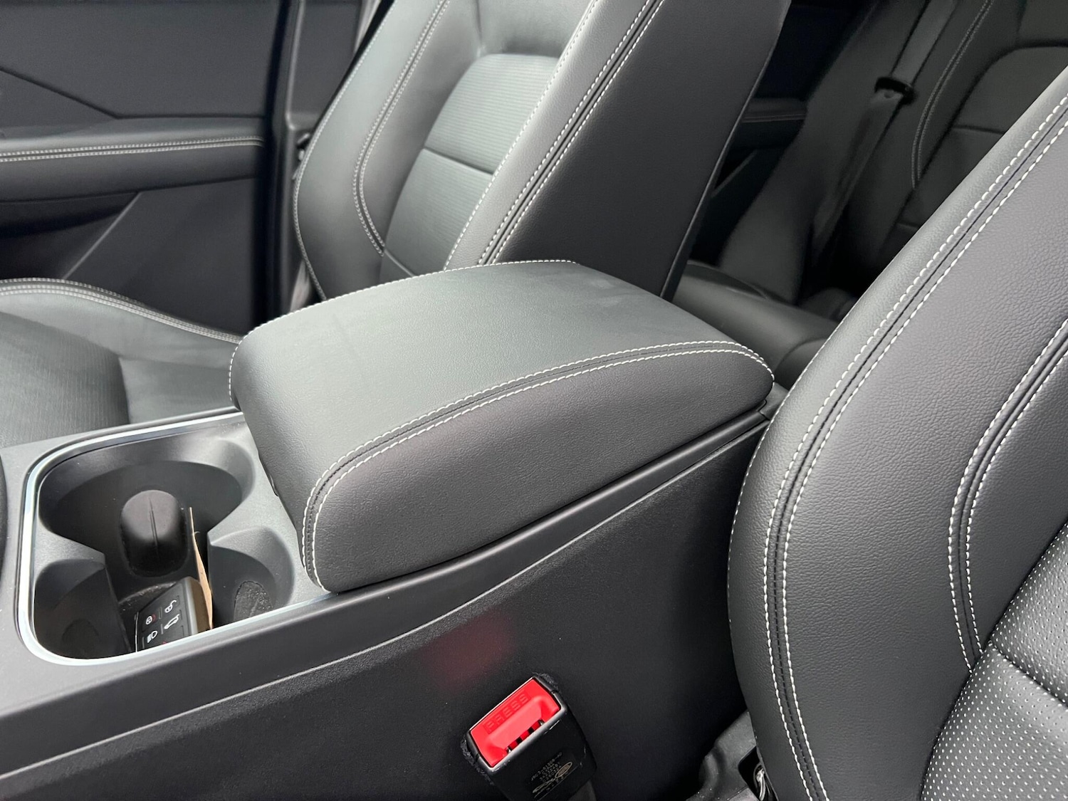 Used Jaguar E-Pace 2024 for sale - 77306065: Photo 32