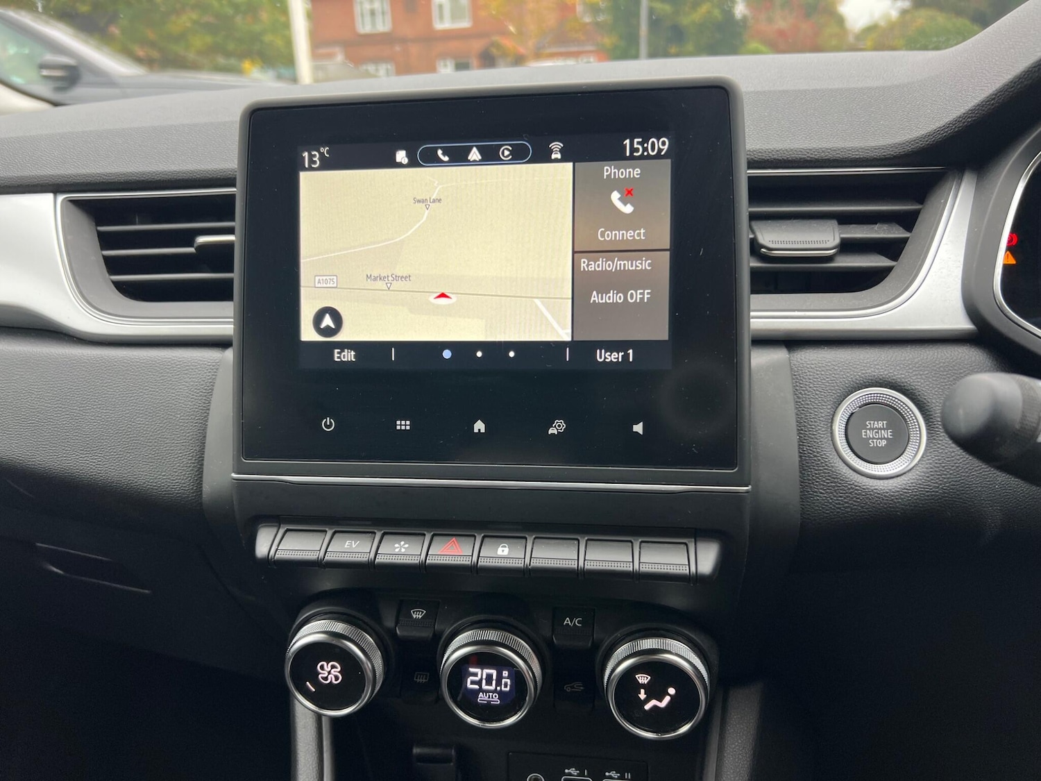 Used Renault Captur 2023 for sale - 76990240: Photo 21