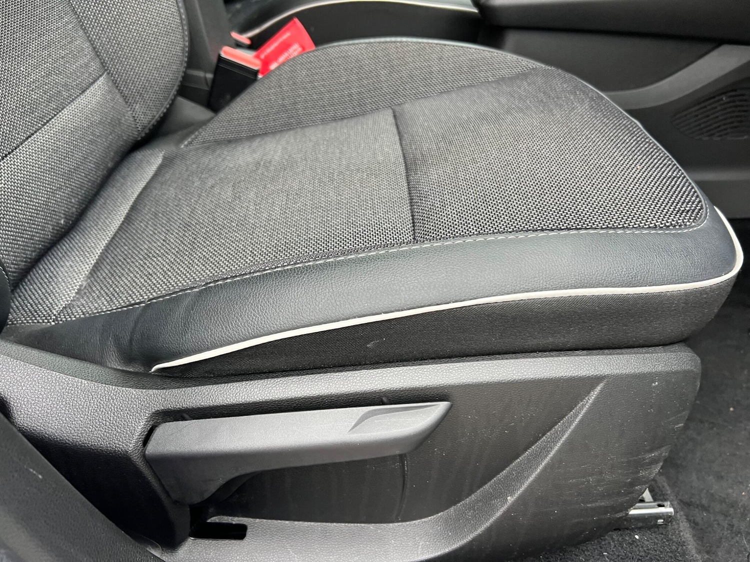 Used Renault Captur 2023 for sale - 76990240: Photo 3