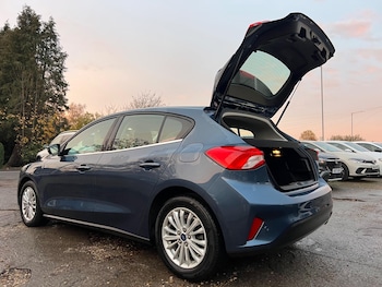 Used Ford Focus 2021 for sale - 76485961: Photo