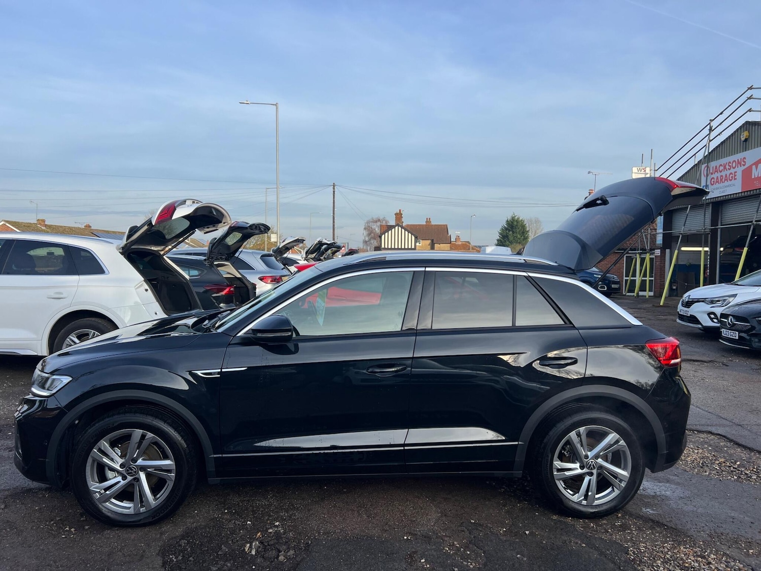 Used Volkswagen T-Roc 2024 for sale - 76472162: Photo 18