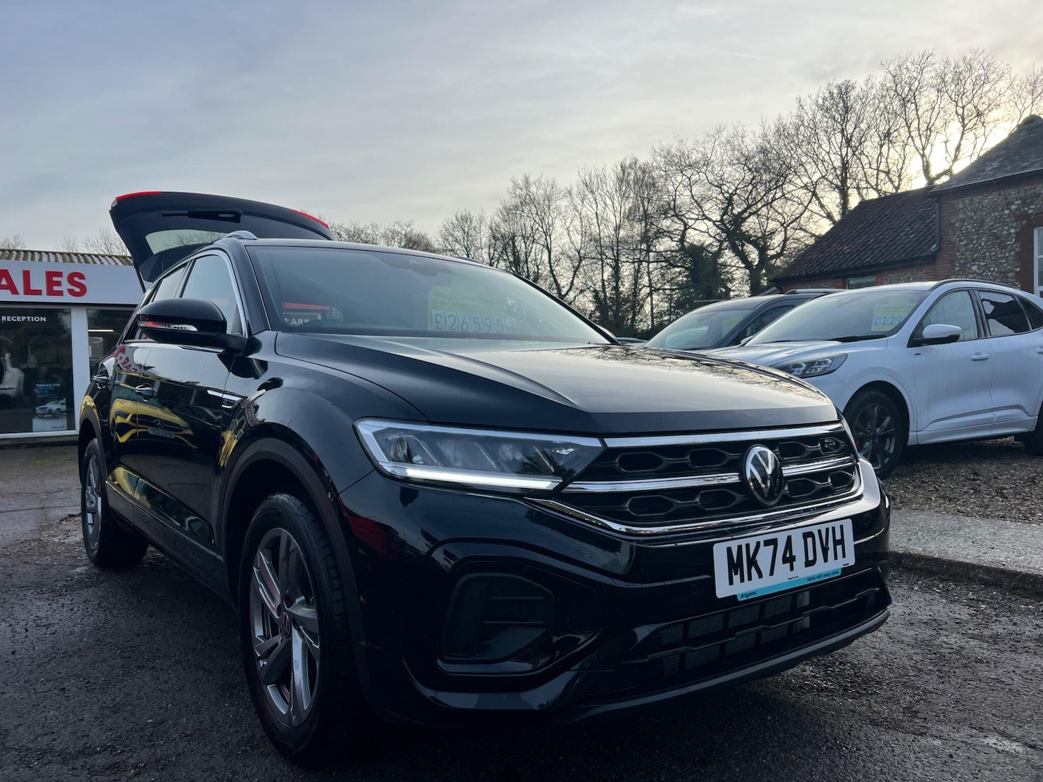 Used Volkswagen T-Roc 2024 for sale - 76472162: Photo 30