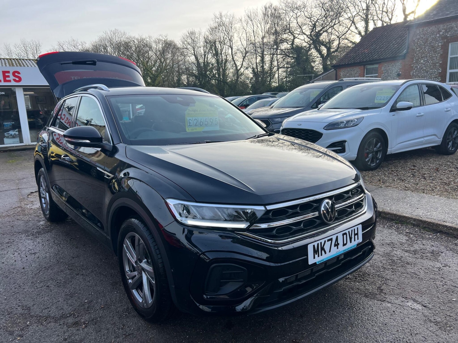 Used Volkswagen T-Roc 2024 for sale - 76472162: Photo 31