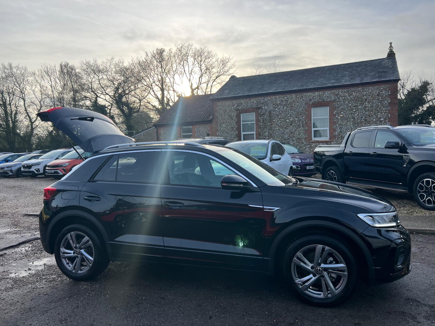 Used Volkswagen T-Roc 2024 for sale - 76472162: Photo 33