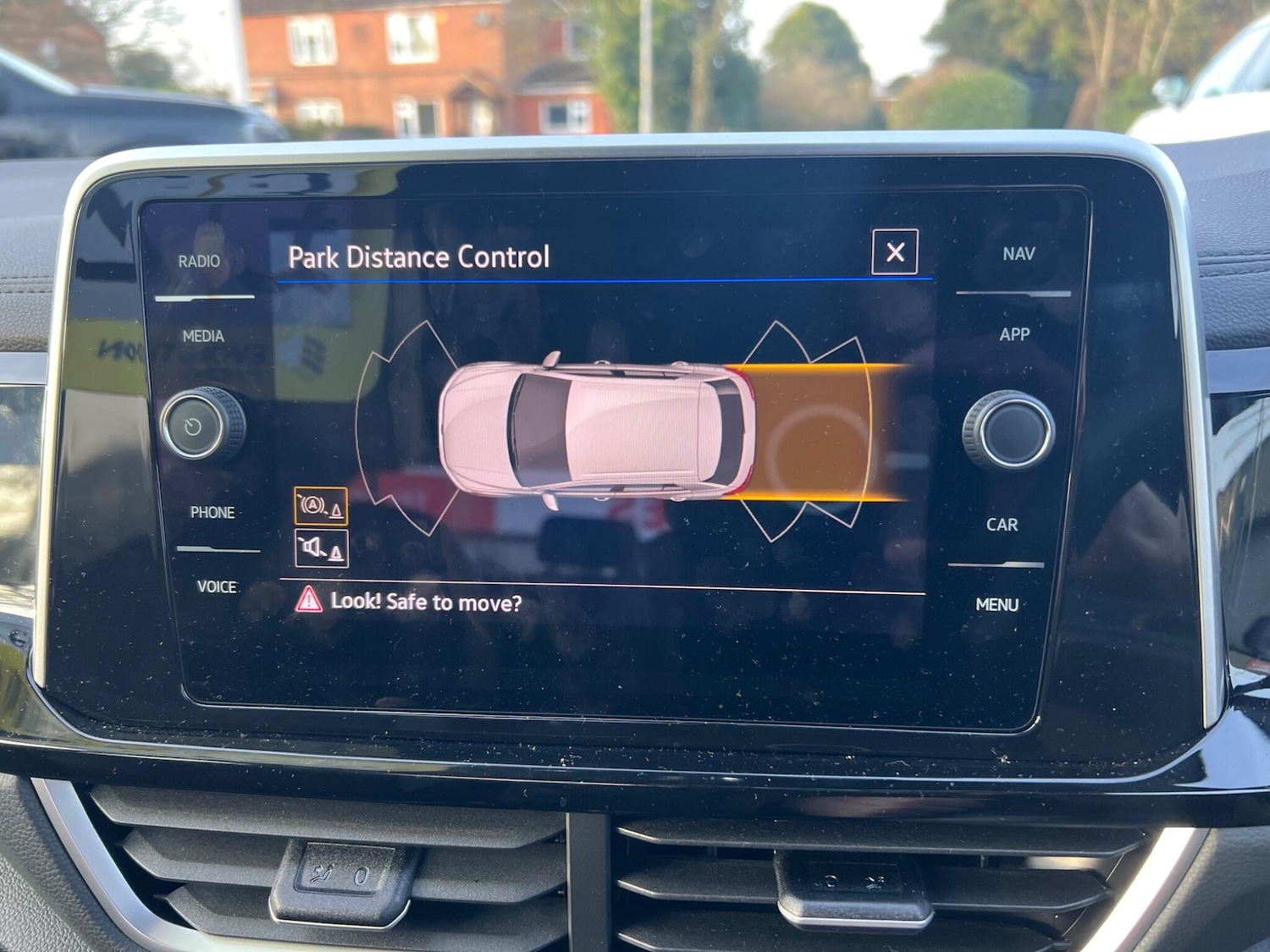 Used Volkswagen T-Roc 2024 for sale - 76472162: Photo 36