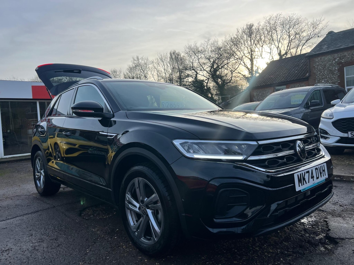 Used Volkswagen T-Roc 2024 for sale - 76472162: Photo 51