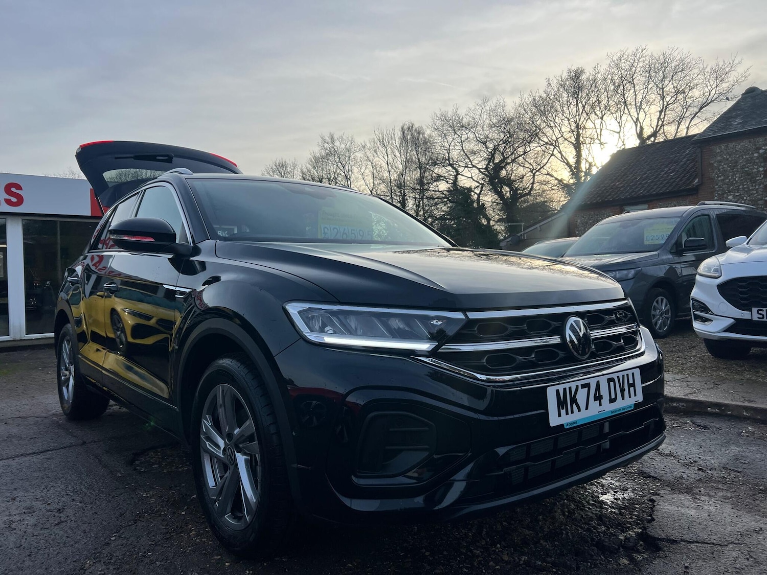 Used Volkswagen T-Roc 2024 for sale - 76472162: Photo 52