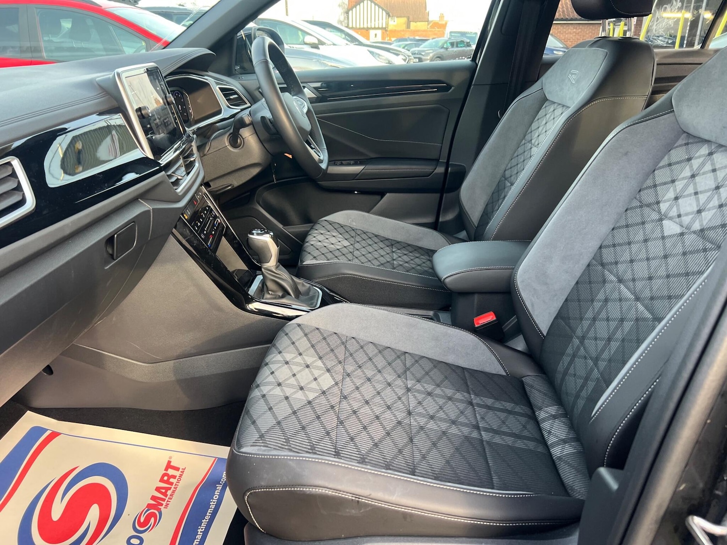 Used Volkswagen T-Roc 2024 for sale - 76472162: Photo 61