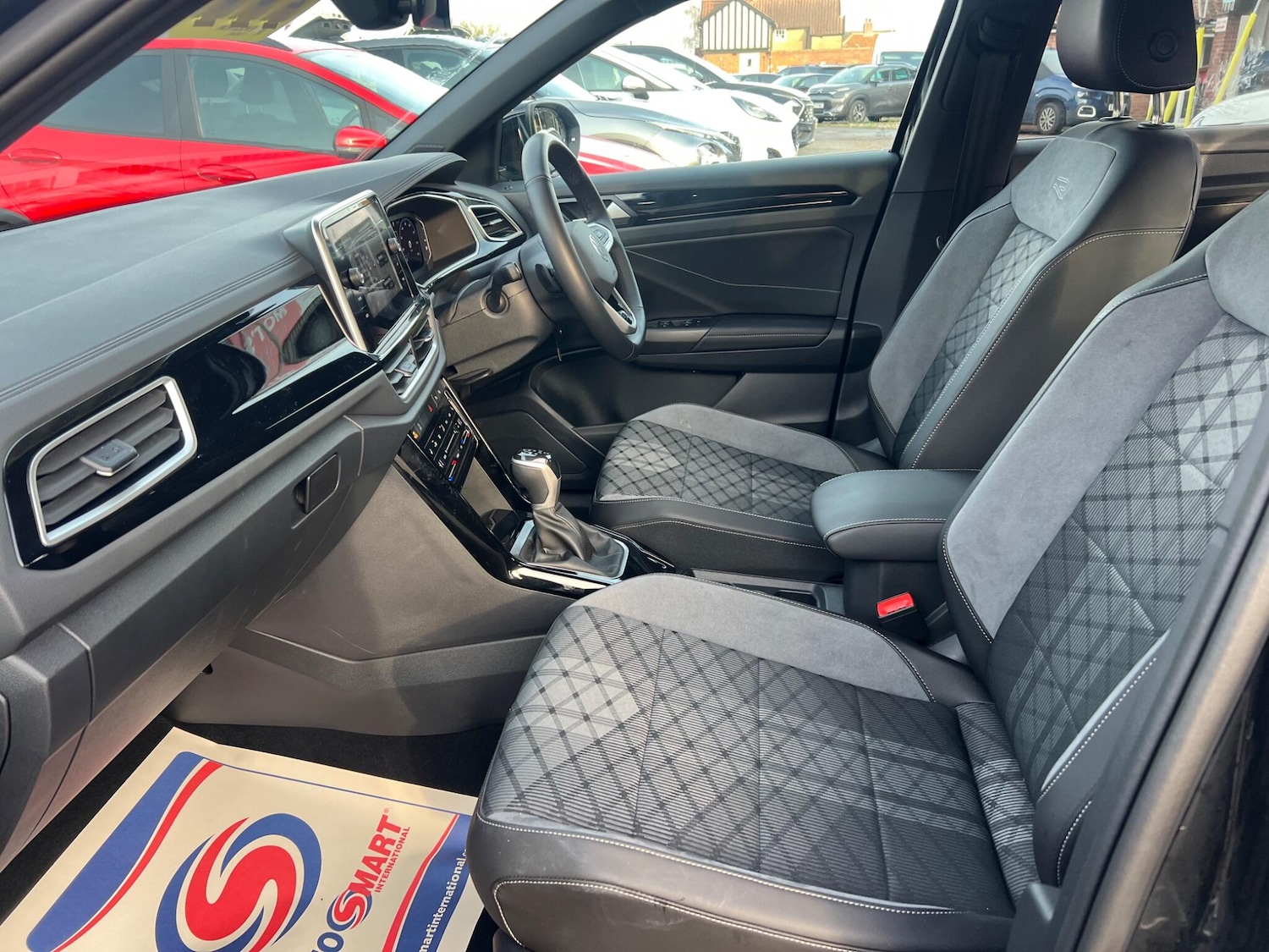 Used Volkswagen T-Roc 2024 for sale - 76472162: Photo 63