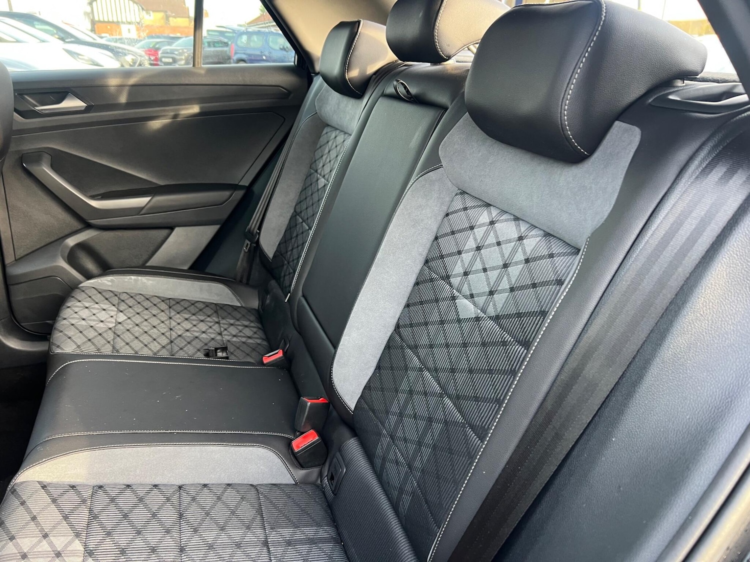 Used Volkswagen T-Roc 2024 for sale - 76472162: Photo 68