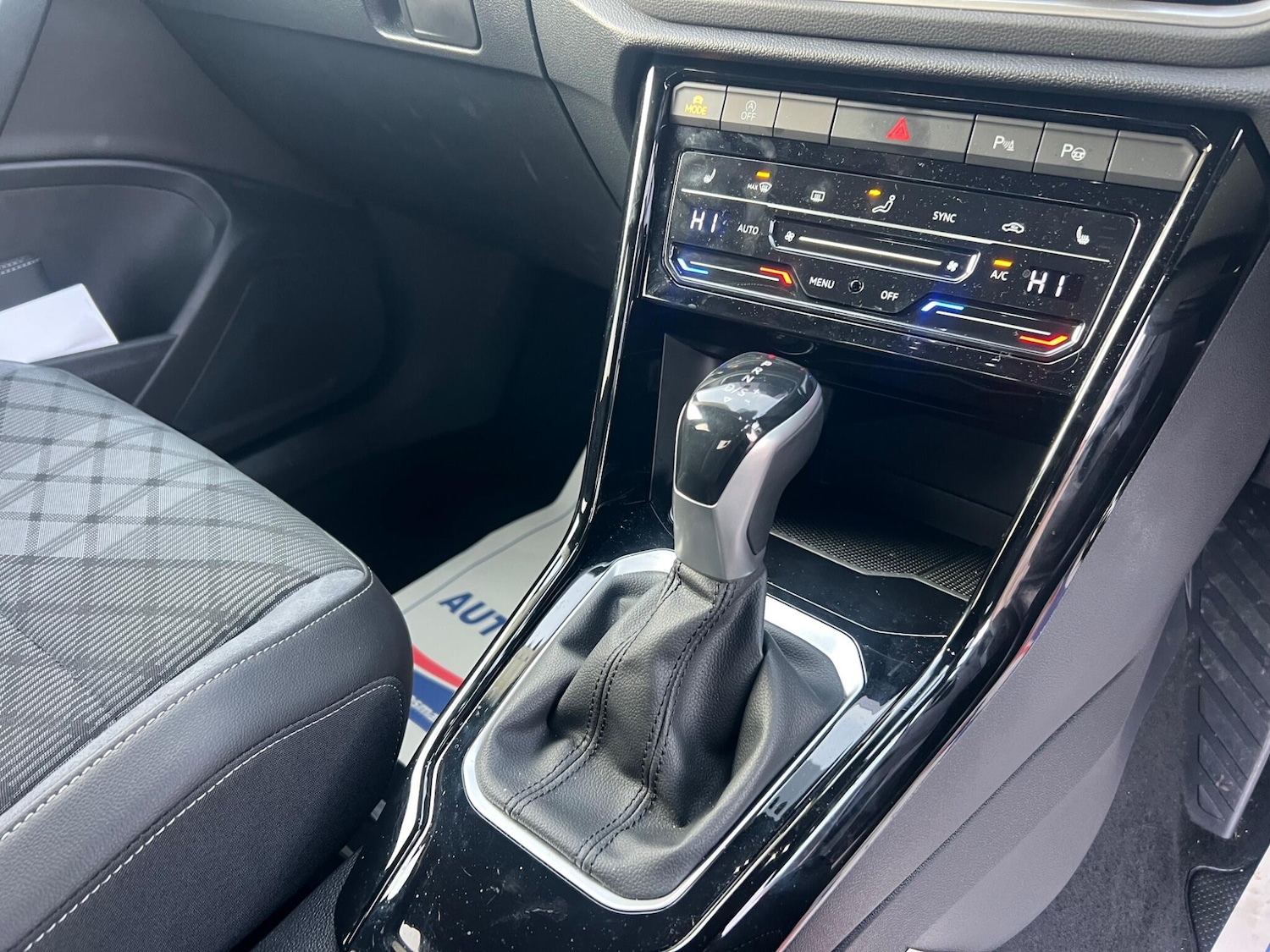 Used Volkswagen T-Roc 2024 for sale - 76472162: Photo 82