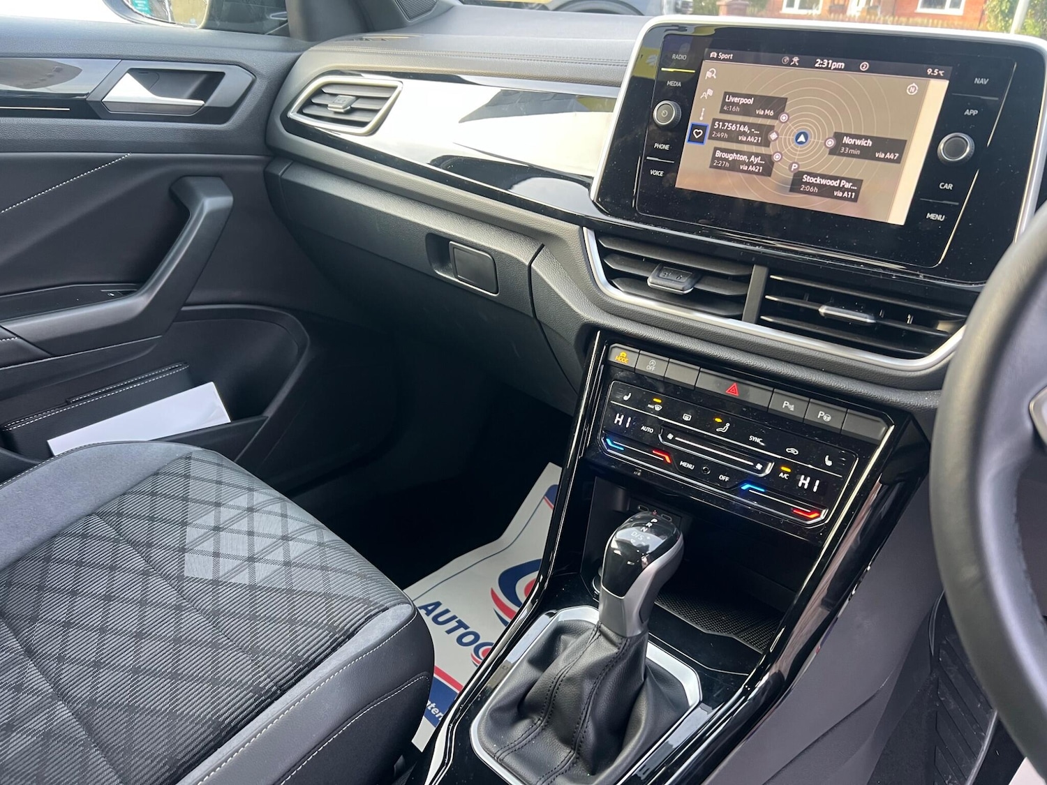 Used Volkswagen T-Roc 2024 for sale - 76472162: Photo 83