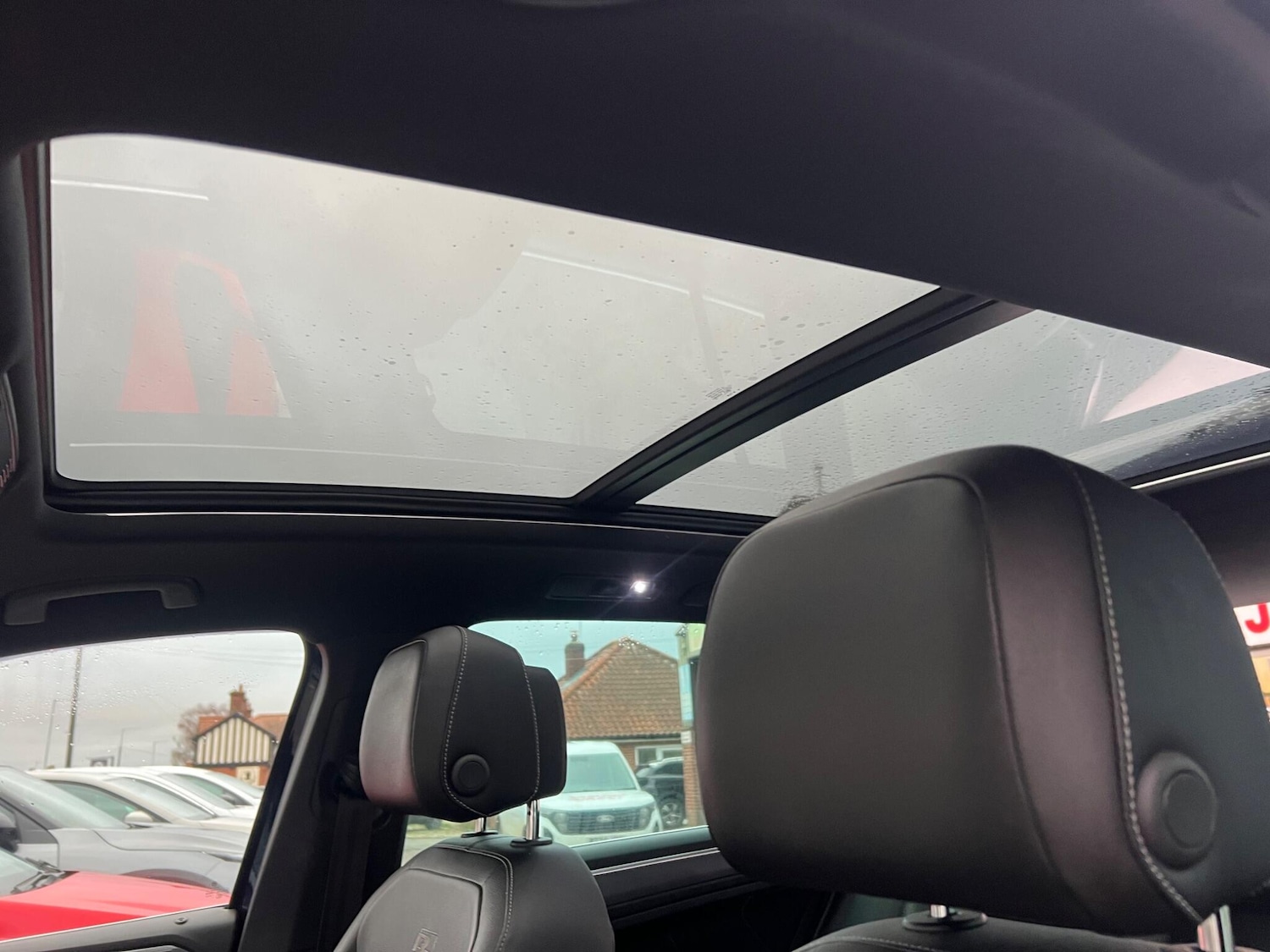 Used Volkswagen Tiguan 2018 for sale - 76634042: Photo 33