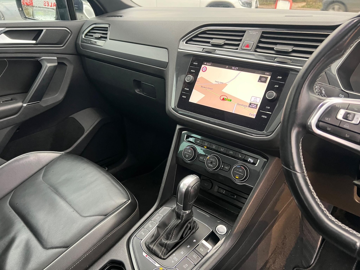 Used Volkswagen Tiguan 2018 for sale - 76634042: Photo 8