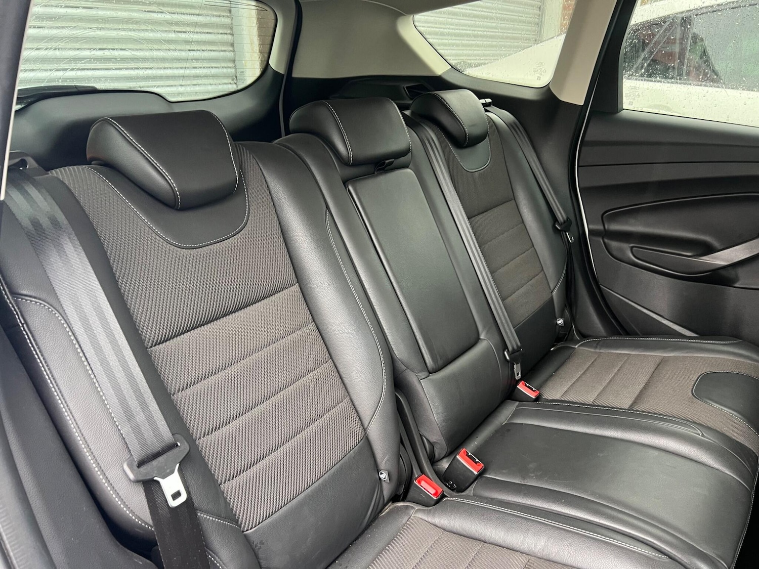 Used Ford Kuga 2016 for sale - 77479390: Photo 2