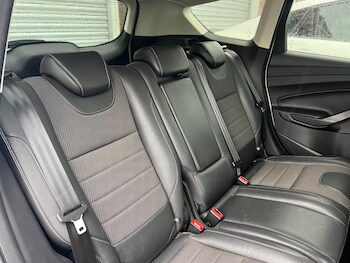 Used Ford Kuga 2016 for sale - 77479390: Photo