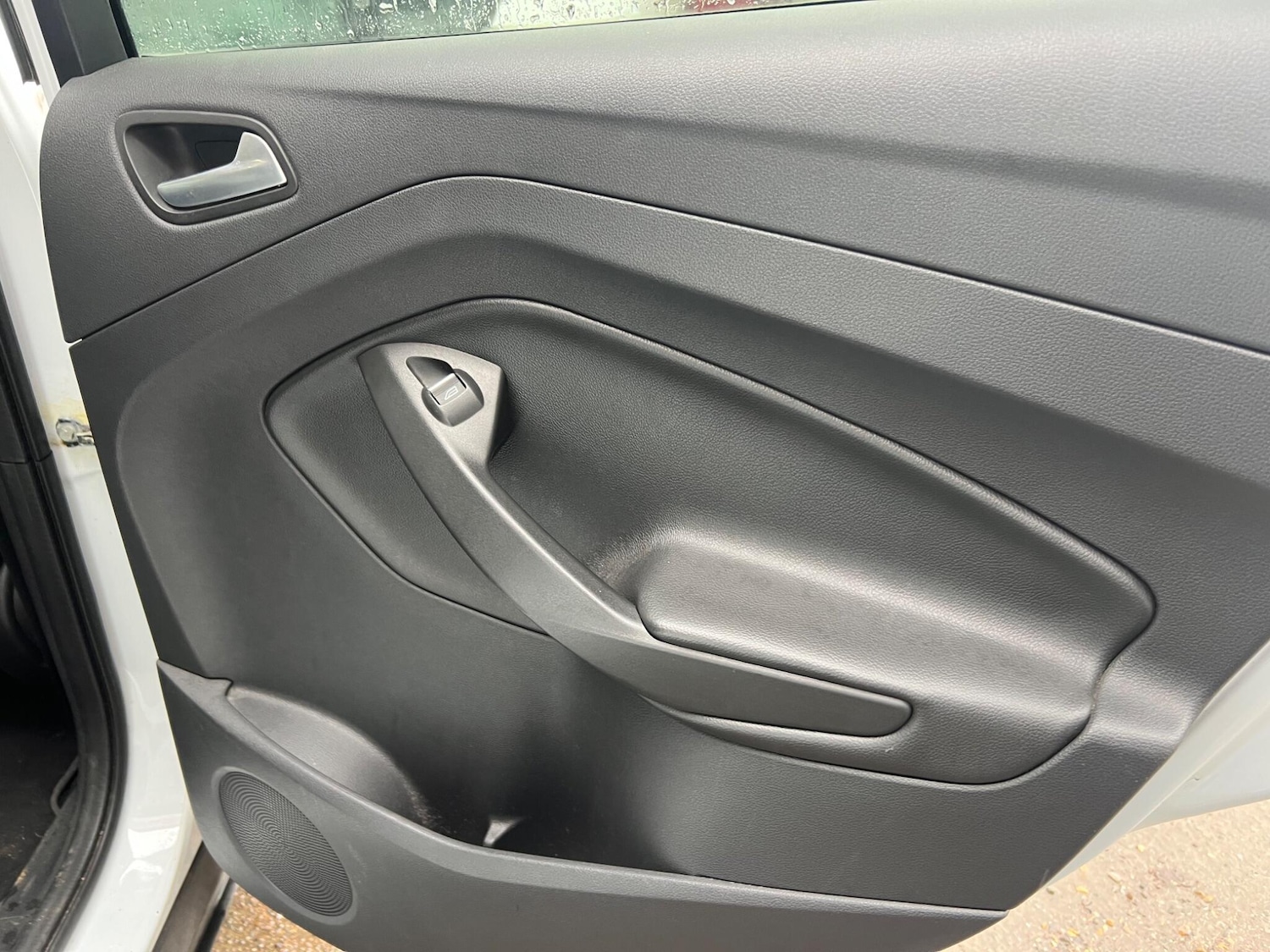 Used Ford Kuga 2016 for sale - 77479390: Photo 3