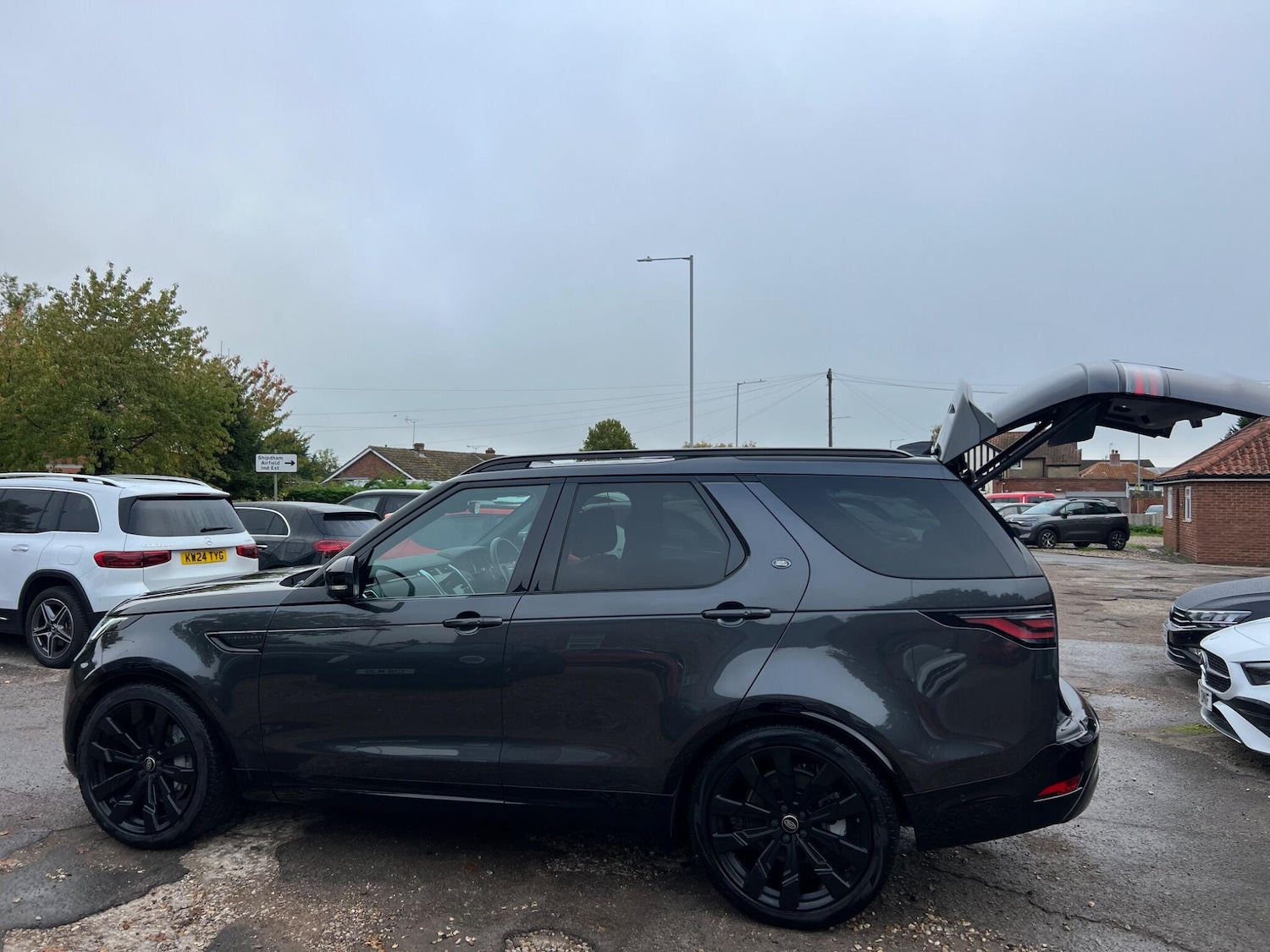 Used Land Rover Discovery 2023 for sale - 76138578: Photo 10