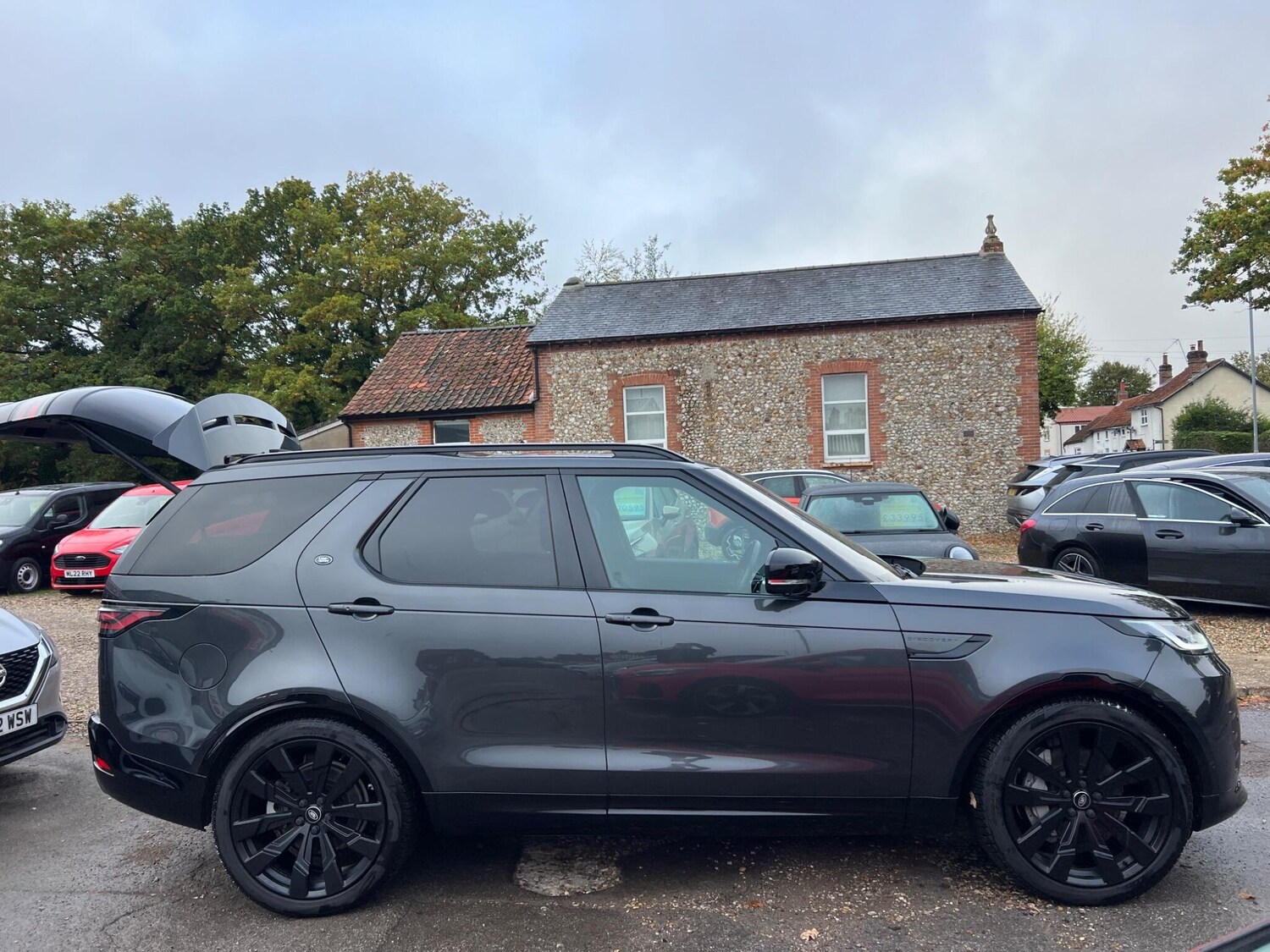 Used Land Rover Discovery 2023 for sale - 76138578: Photo 23