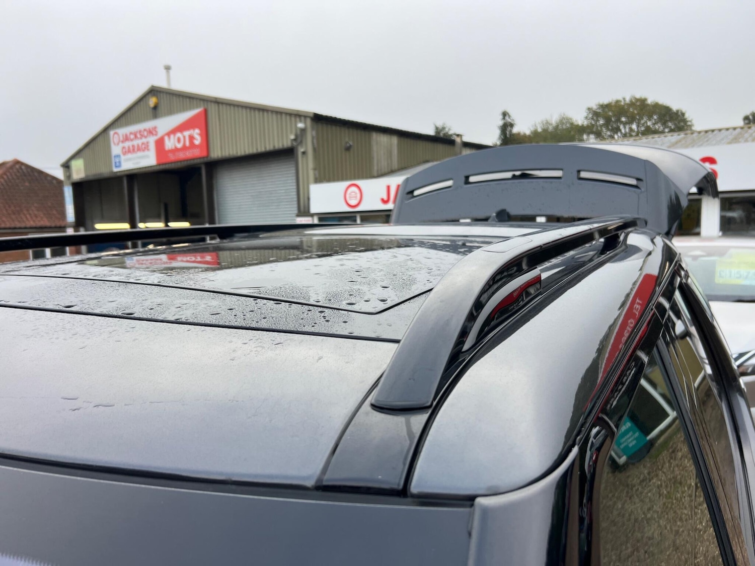 Used Land Rover Discovery 2023 for sale - 76138578: Photo 76